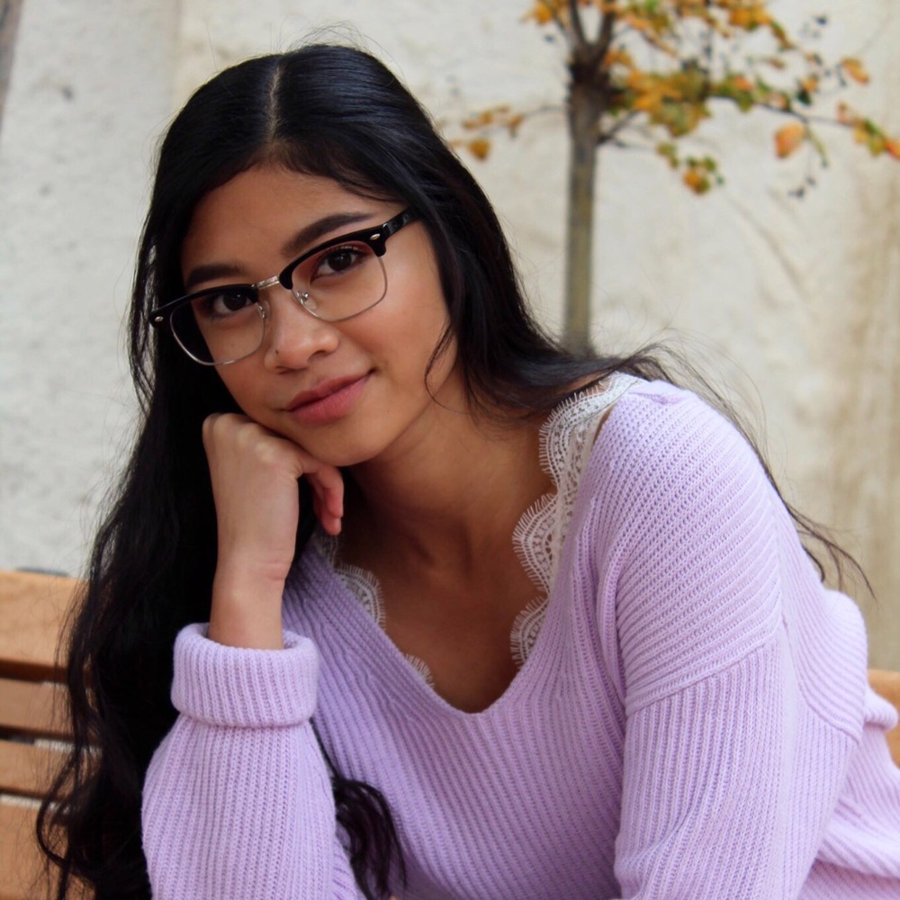 Meet your Posher, Aaqila